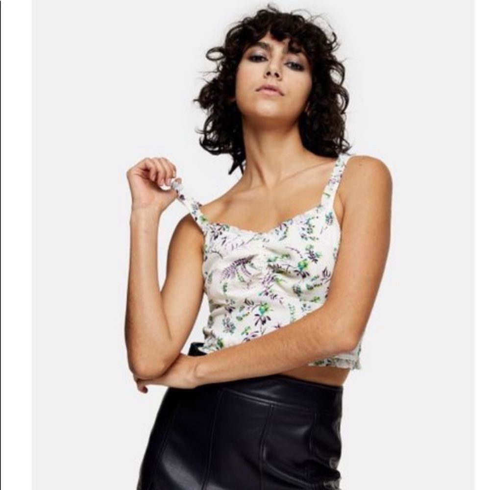 NWOT Topshop IDOL Ivory Floral Ruffle Cami Top